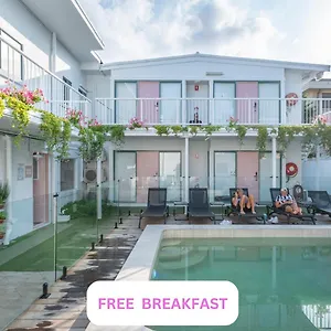 Surf Boutique Backpackers - Free Breakfast 黄金海岸